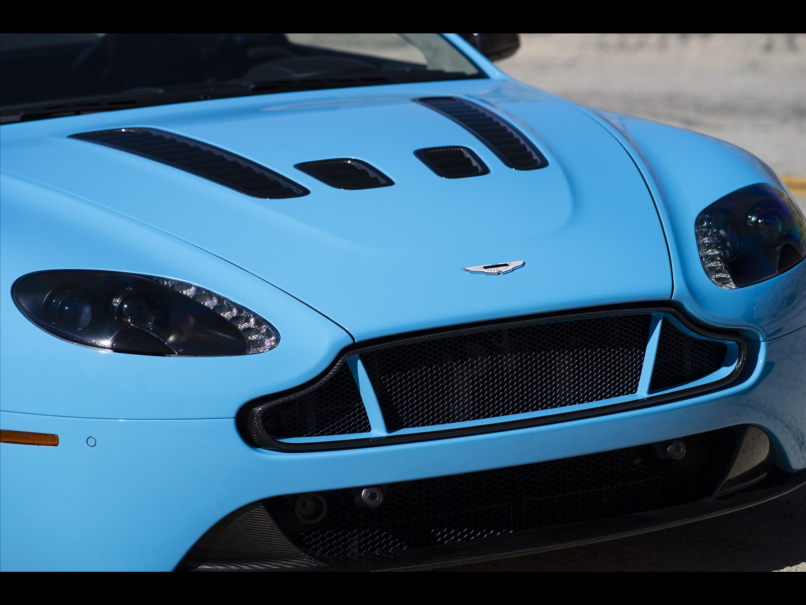 Aston Martin V12 Vantage S 2014